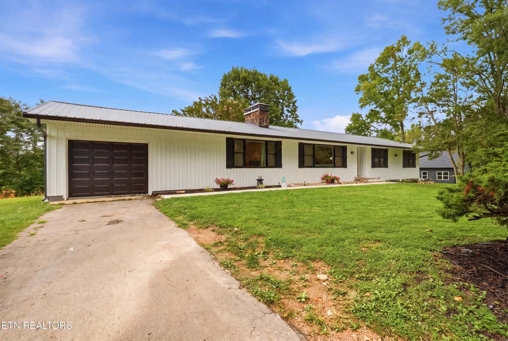 Photo of 212 Copenhaver Rd, Lenoir City, TN 37771 (MLS # 1349467)