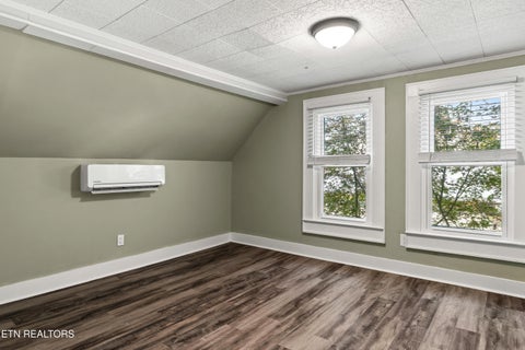 Tiny photo for 625 Medaris St, Clinton, TN 37716 (MLS # 1359251)