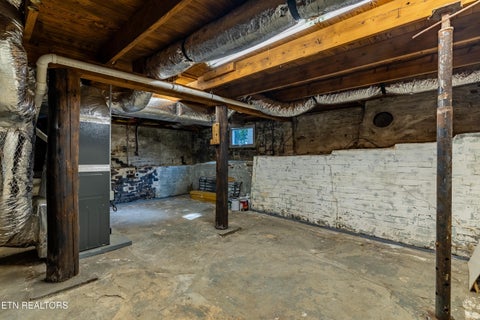Tiny photo for 625 Medaris St, Clinton, TN 37716 (MLS # 1359251)