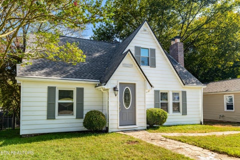 Tiny photo for 625 Medaris St, Clinton, TN 37716 (MLS # 1359251)