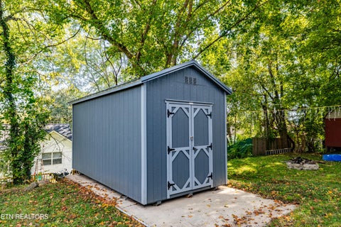 Tiny photo for 625 Medaris St, Clinton, TN 37716 (MLS # 1359251)