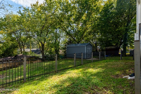 Tiny photo for 625 Medaris St, Clinton, TN 37716 (MLS # 1359251)