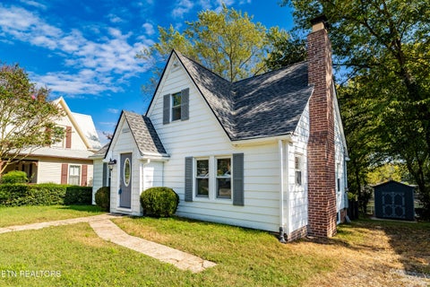 Tiny photo for 625 Medaris St, Clinton, TN 37716 (MLS # 1359251)