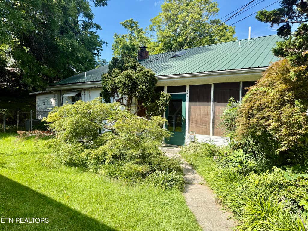 Photo of 213 Northwestern Ave, Oak Ridge, TN 37830 (MLS # 1350769)