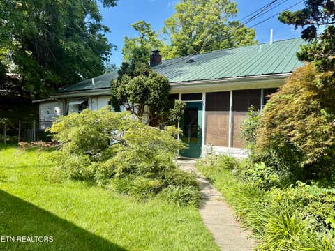 Photo of 213 Northwestern Ave, Oak Ridge, TN 37830 (MLS # 1350769)