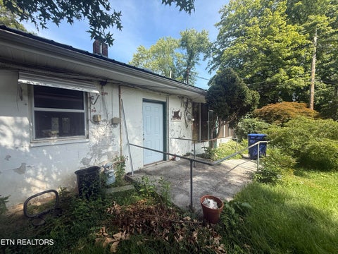 Tiny photo for 213 Northwestern Ave, Oak Ridge, TN 37830 (MLS # 1350769)