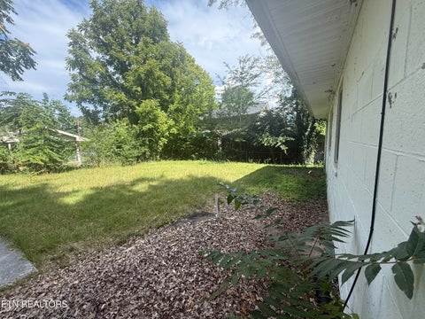 Tiny photo for 213 Northwestern Ave, Oak Ridge, TN 37830 (MLS # 1350769)