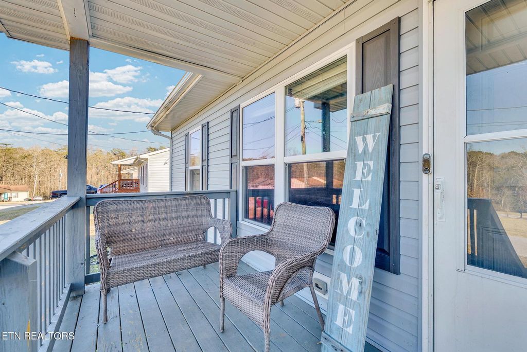 Photo of 42 E Fuller Drive, Crossville, TN 38555 (MLS # 1329547)