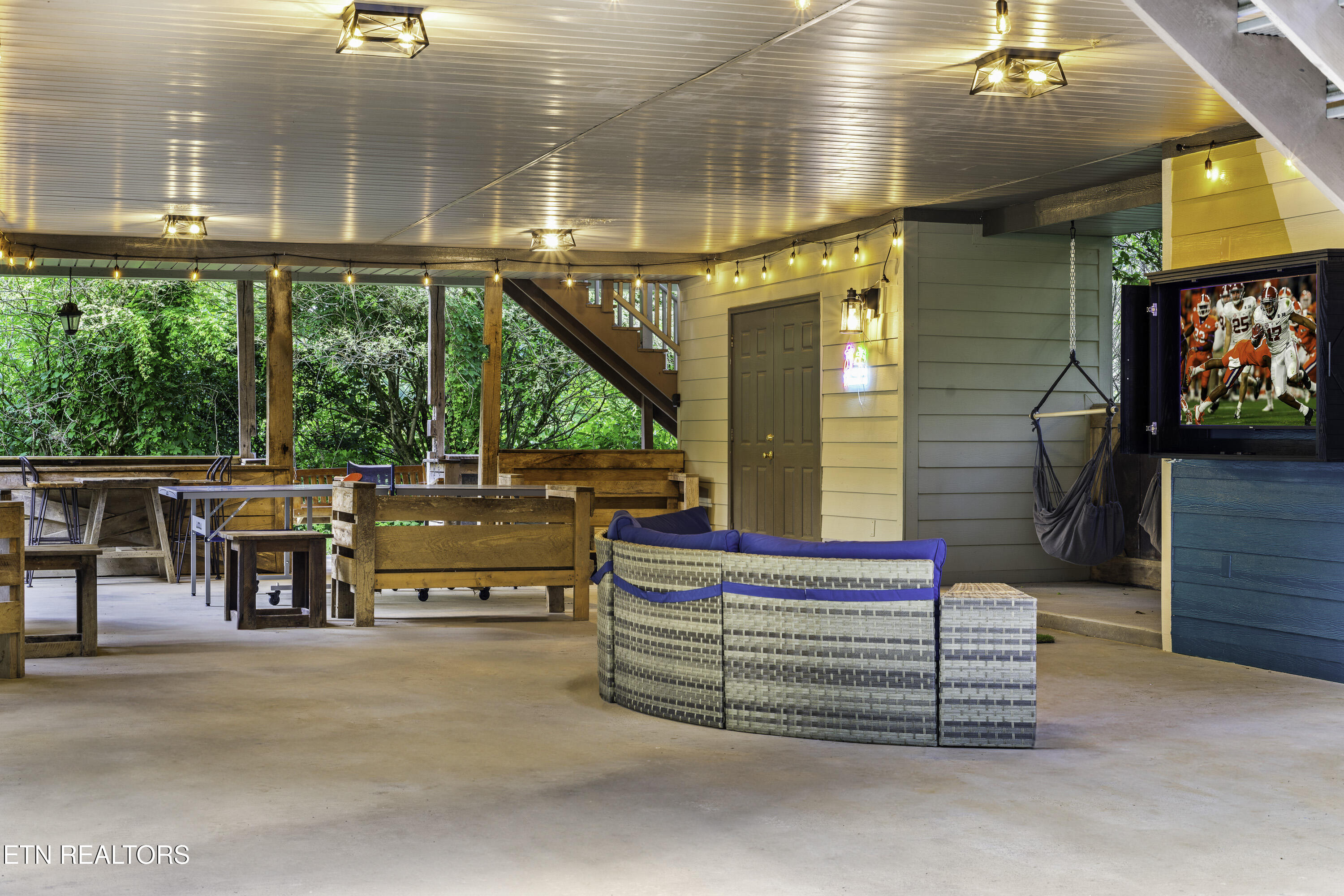 3116 Cherokee Vly Drive