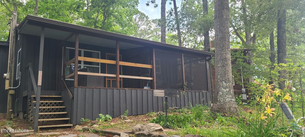 Photo of 5804 Omega Drive, Tallassee, TN 37878 (MLS # 1345792)