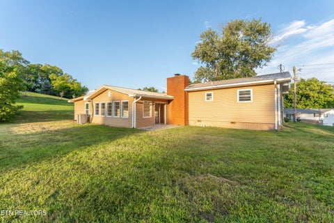 Tiny photo for 1035 Murphy Rd, Sevierville, TN 37862 (MLS # 1347728)