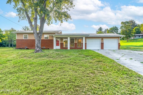 Photo of 1035 Murphy Rd, Sevierville, TN 37862 (MLS # 1347728)