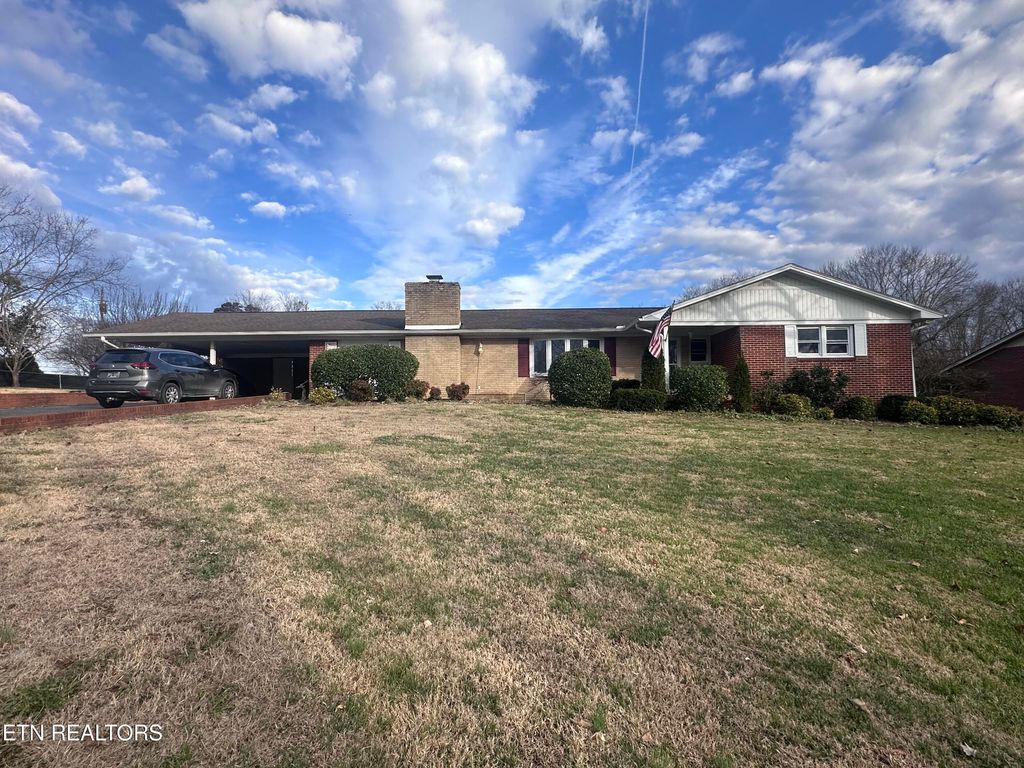 Photo of 149 Central Circle, Sparta, TN 38583 (MLS # 1324556)
