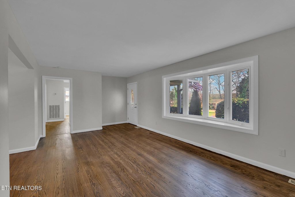 Photo of 149 Central Circle, Sparta, TN 38583 (MLS # 1324556)