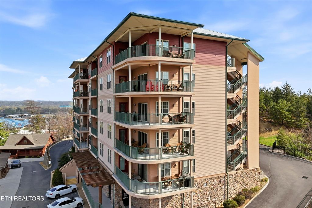 Photo of 410 Big Bear Way #UNIT 4005, Pigeon Forge, TN 37863 (MLS # 1334444)