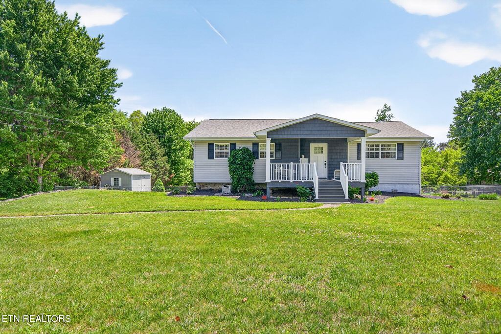 Photo of 136 Hood Drive, Crossville, TN 38555 (MLS # 1339200)