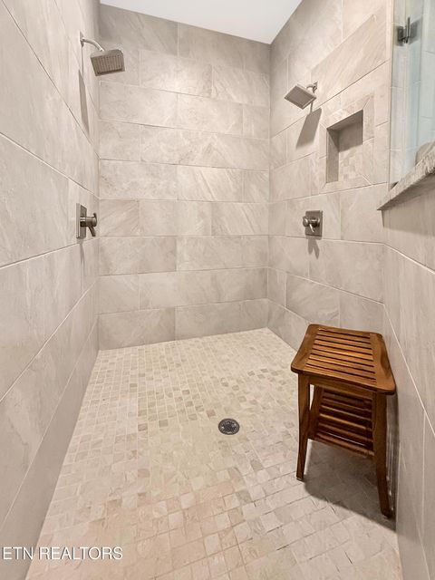 Tiny photo for 374 Norris Crest Drive, LaFollette, TN 37766 (MLS # 1328109)