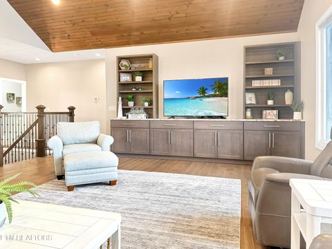 Tiny photo for 374 Norris Crest Drive, LaFollette, TN 37766 (MLS # 1328109)