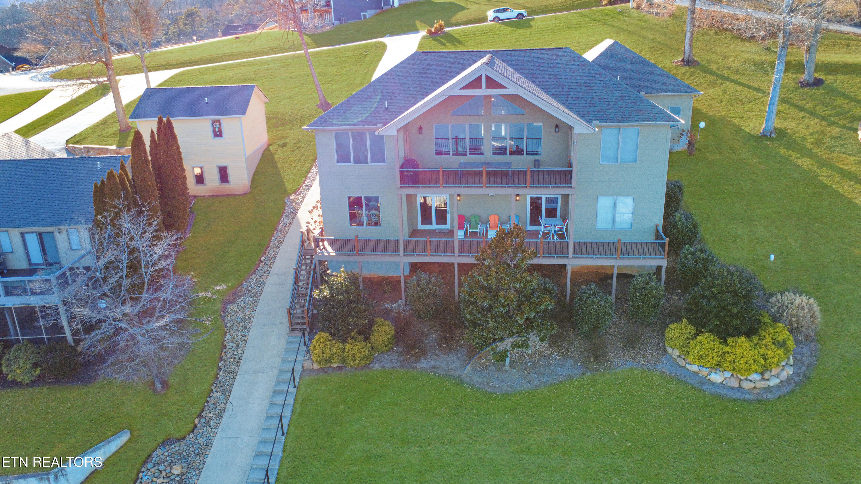 374 Norris Crest Drive