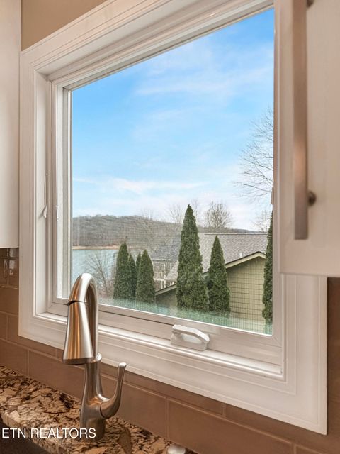 Tiny photo for 374 Norris Crest Drive, LaFollette, TN 37766 (MLS # 1328109)