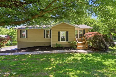Photo of 120 Cogdill Rd, Knoxville, TN 37922 (MLS # 1341221)