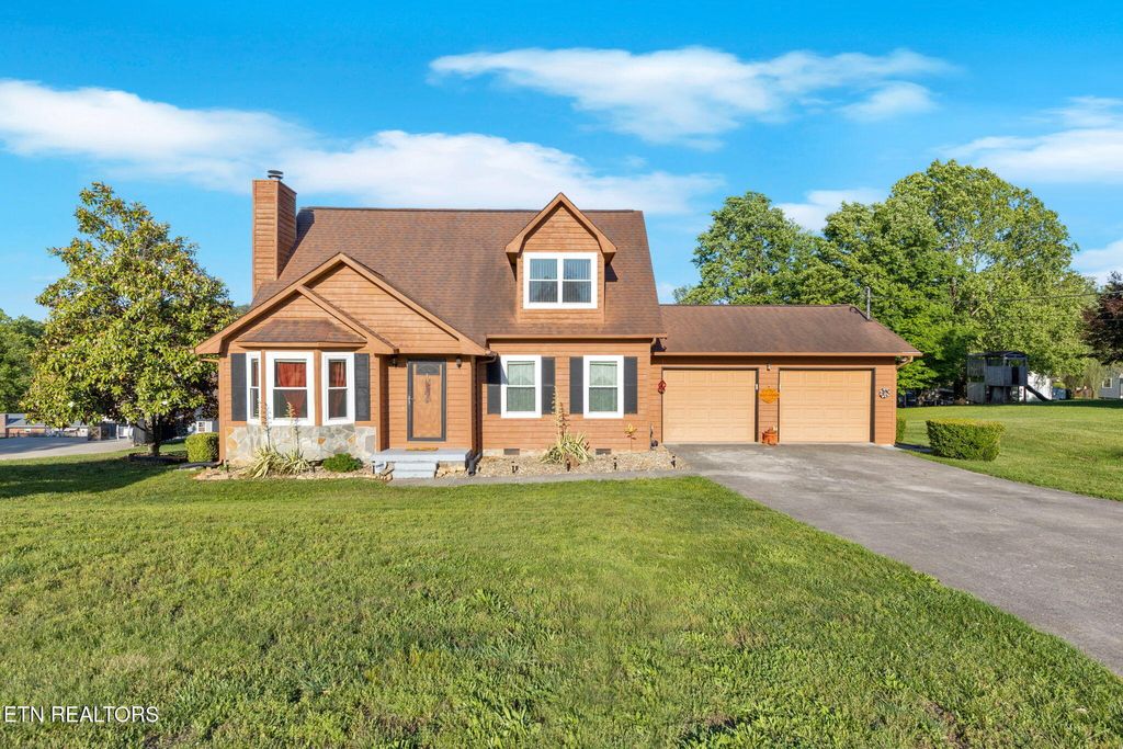 Photo of 920 Chris Rd, Strawberry Plains, TN 37871 (MLS # 1302072)