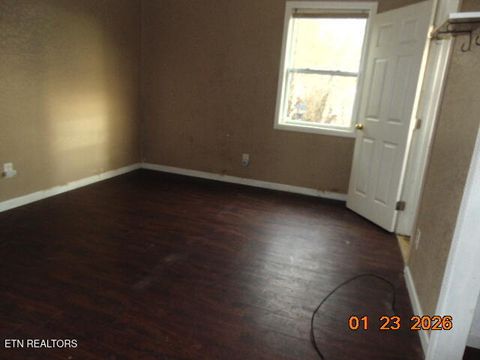 Tiny photo for 2501 Cecelia Ave, Maryville, TN 37804 (MLS # 1328346)