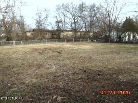 Tiny photo for 2501 Cecelia Ave, Maryville, TN 37804 (MLS # 1328346)