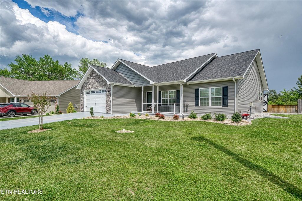 Photo of 80 Sky View Meadow Drive, Crossville, TN 38555 (MLS # 1299760)