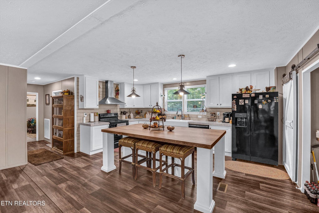 Photo of 3279 Sims Rd, Sevierville, TN 37876 (MLS # 1354893)