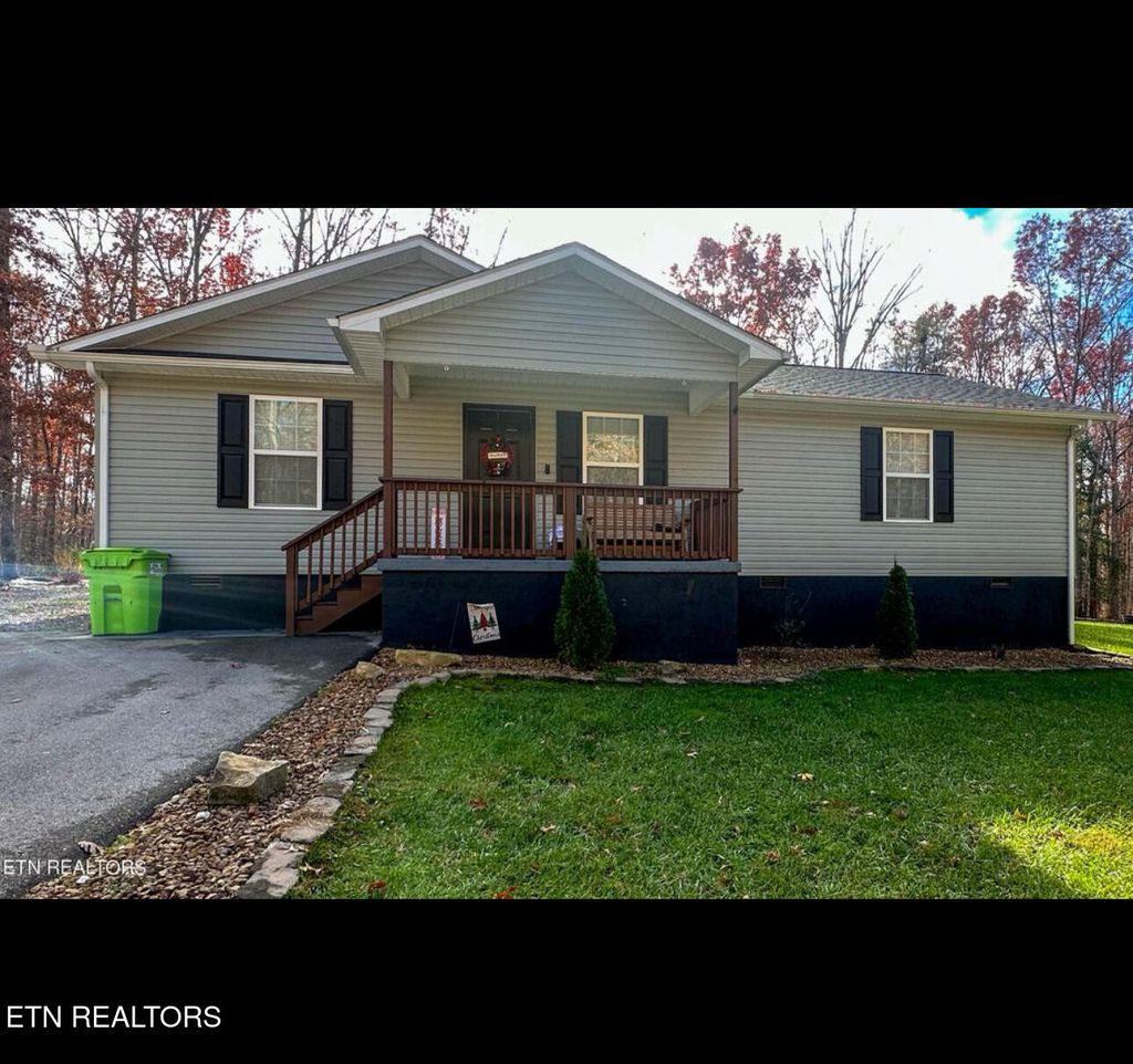 Photo of 3032 Niska Drive, Crossville, TN 38572 (MLS # 1315740)