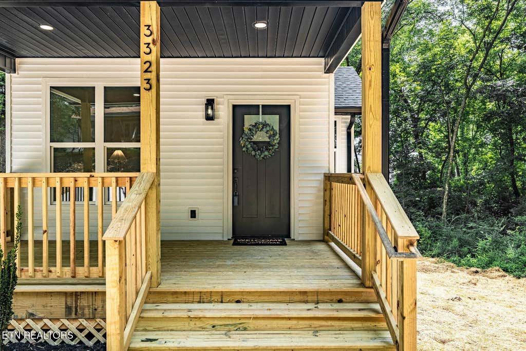 Photo of 3323 Savoy St, Knoxville, TN 37921 (MLS # 1349776)