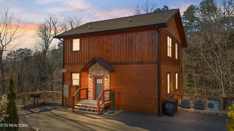 Photo of 4548 Shangrila Way, Sevierville, TN 37862 (MLS # 1330684)