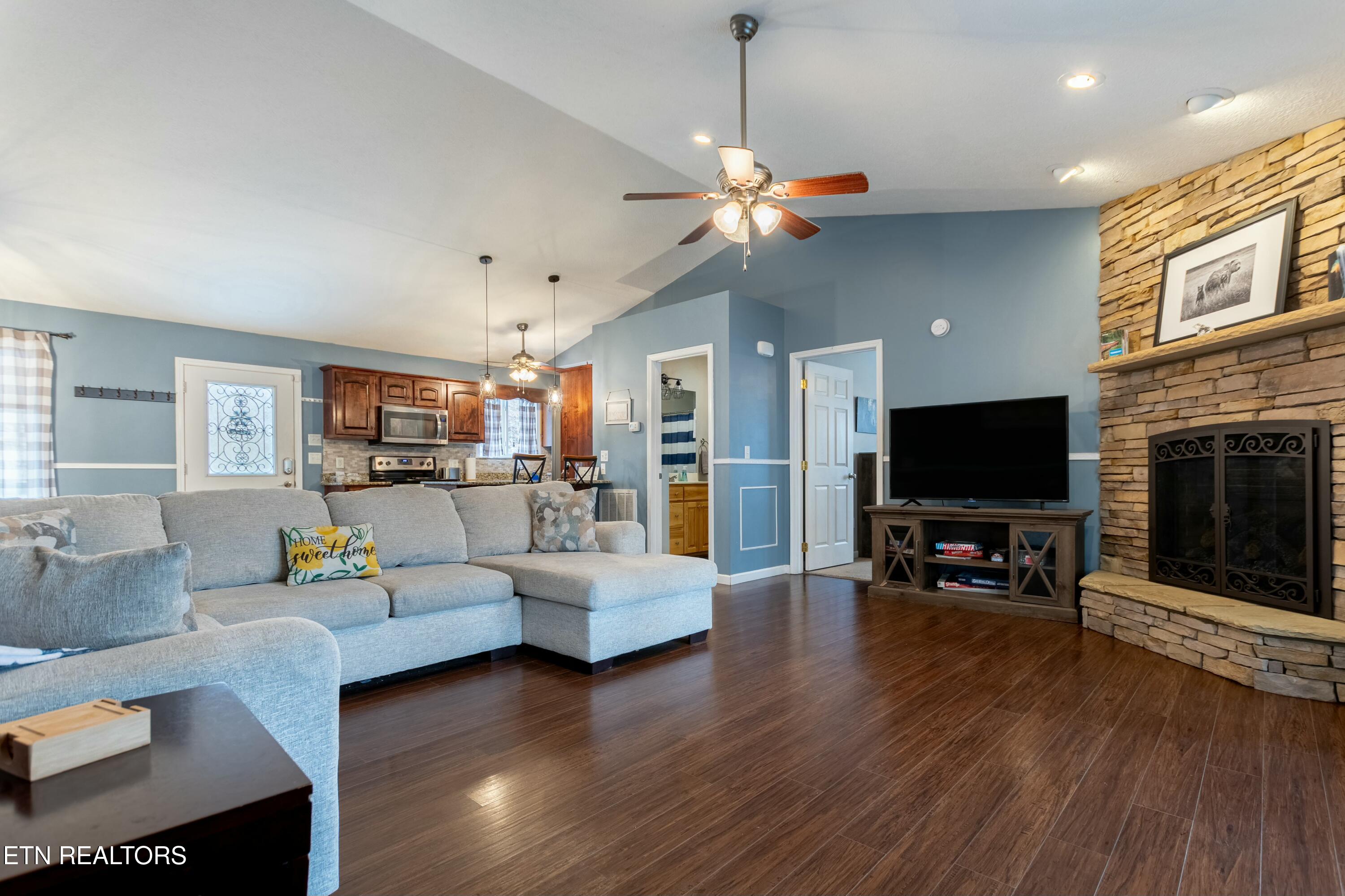 2067 Highpoint Lane