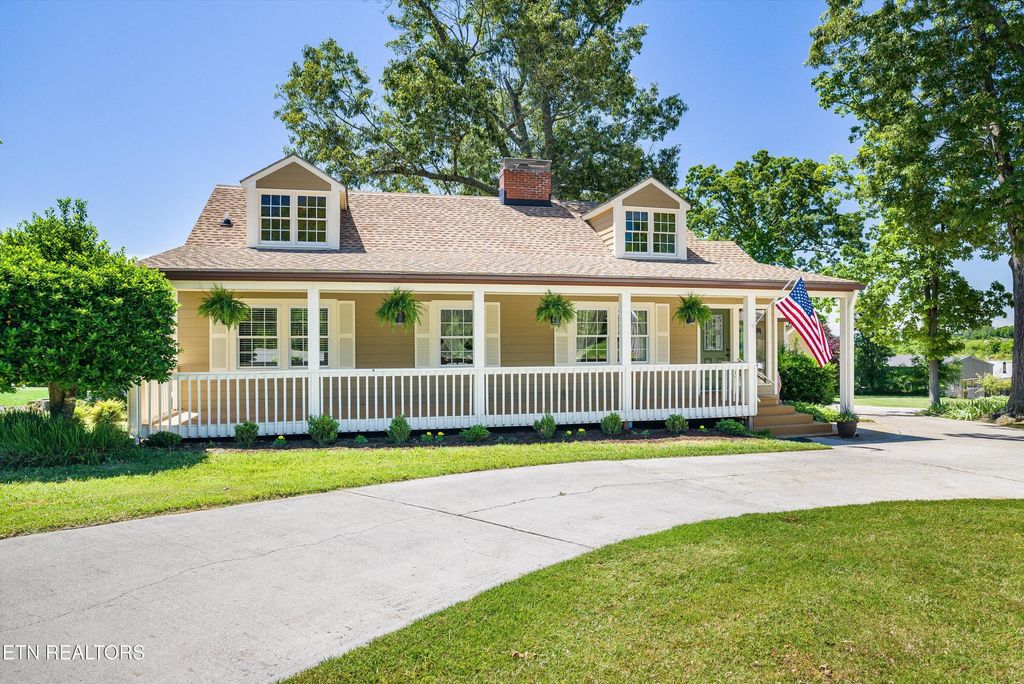Photo of 299 Zane Lane, Lenoir City, TN 37772 (MLS # 1340590)