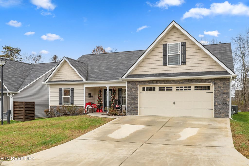 Photo of 2335 Eppie Cove Lane, Knoxville, TN 37931 (MLS # 1323674)