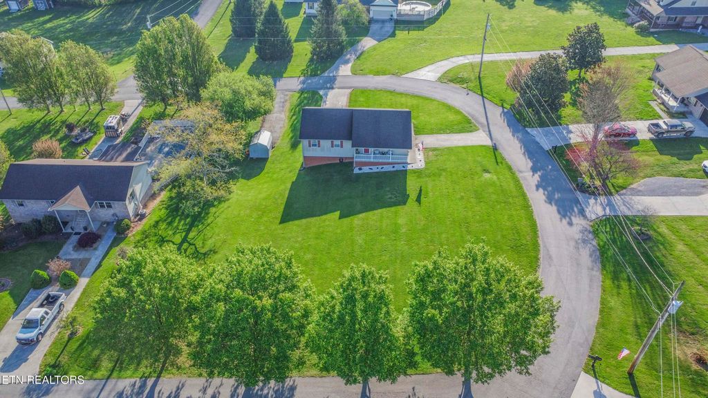 Photo of 127 Courtney Circle, Cumberland Gap, TN 37724 (MLS # 1336736)