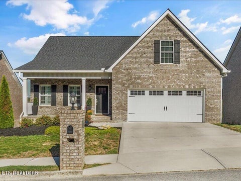 Photo of 573 Timberline Drive, Lenoir City, TN 37772 (MLS # 1358810)