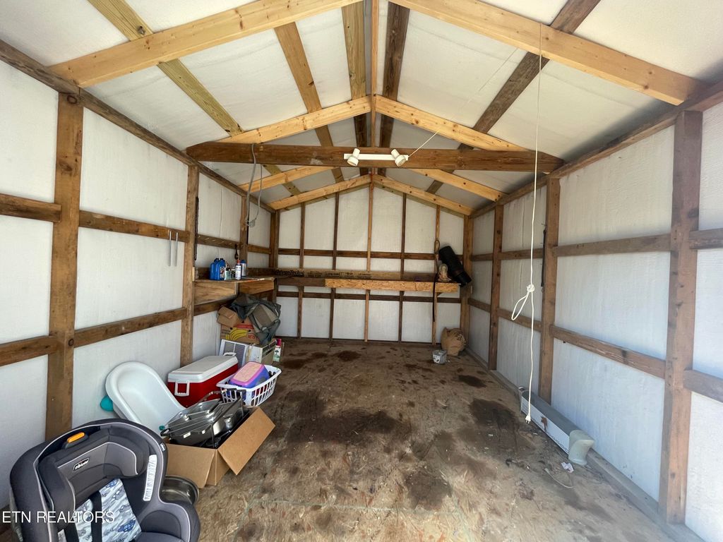 Photo of 1682 Hollis Poore Rd, Jamestown, TN 38556 (MLS # 1333776)