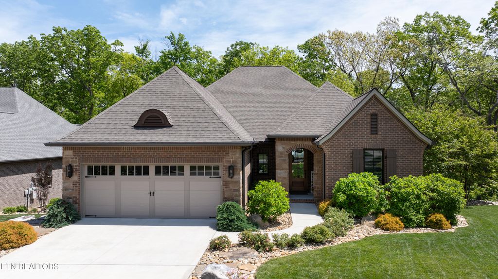 Photo of 114 Chestnut Ridge Court, Crossville, TN 38558 (MLS # 1339034)