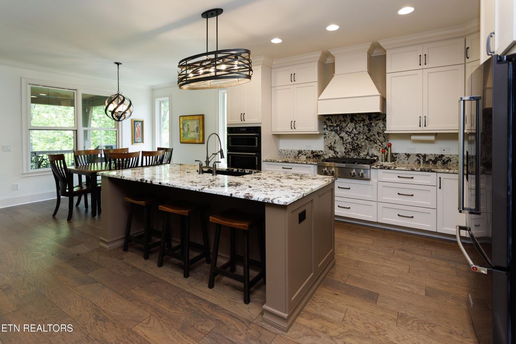 Photo of 114 Chestnut Ridge Court, Crossville, TN 38558 (MLS # 1339034)