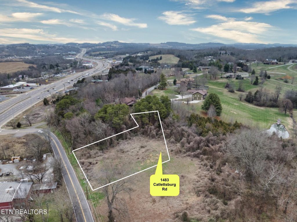 Photo of 1483 Catlettsburg Rd, Sevierville, TN 37876 (MLS # 1292852)
