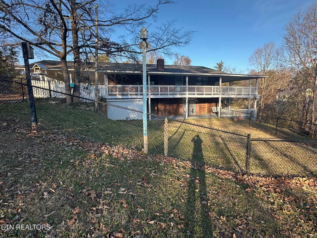 Photo of 2531 Highland Park Drive, Pigeon Forge, TN 37863 (MLS # 1329478)