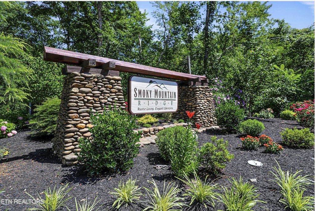 Photo of Lot # 65 Smoky Ridge Way, Sevierville, TN 37862 (MLS # 1330370)