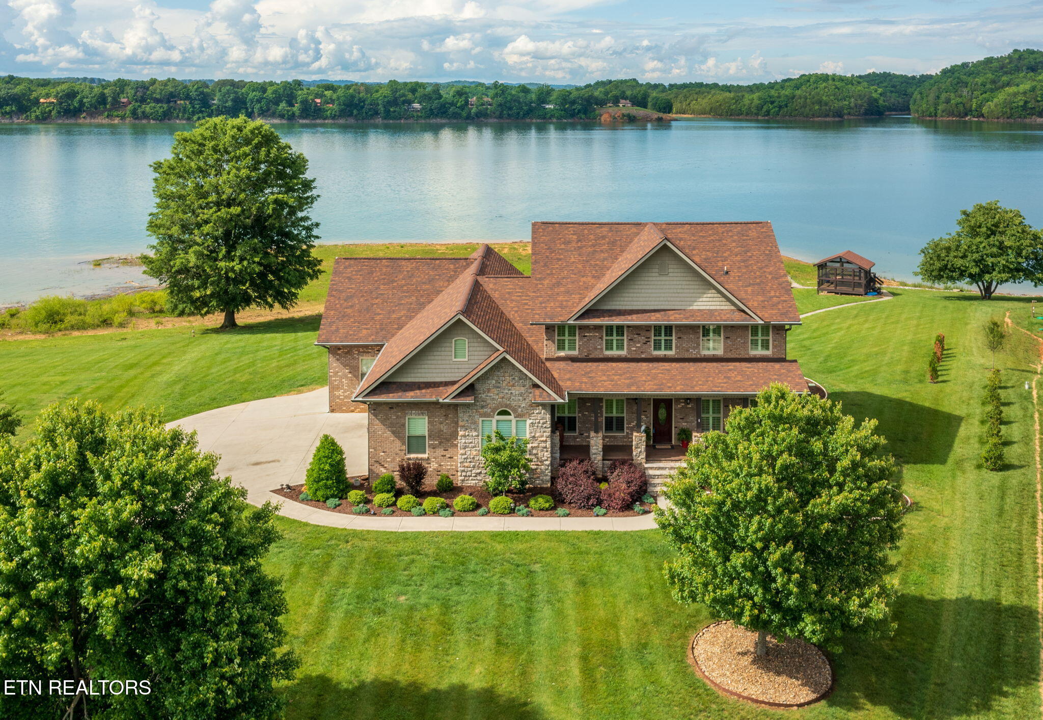 2356 Wild Pear Tr