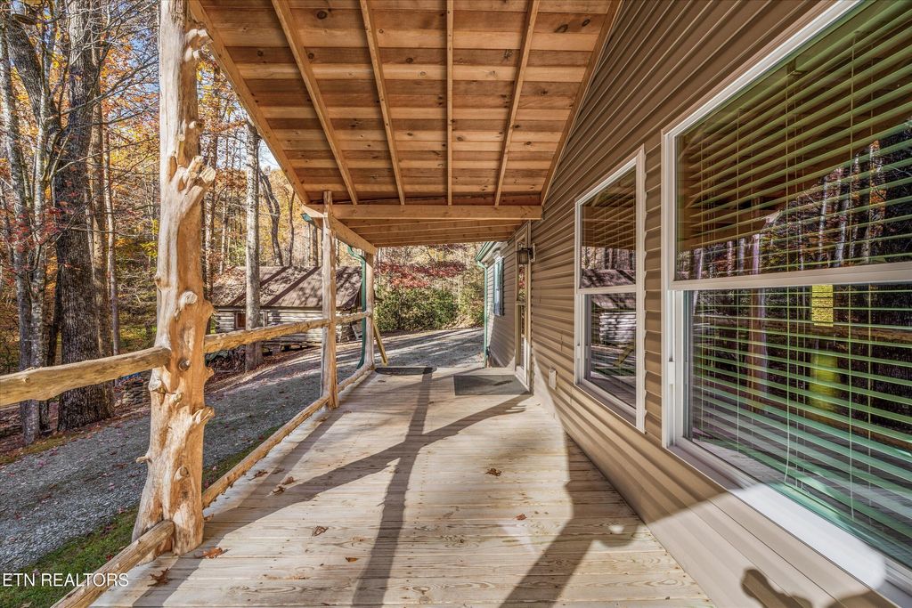 Photo of 4131 Suttons Rd, Sevierville, TN 37876 (MLS # 1321262)