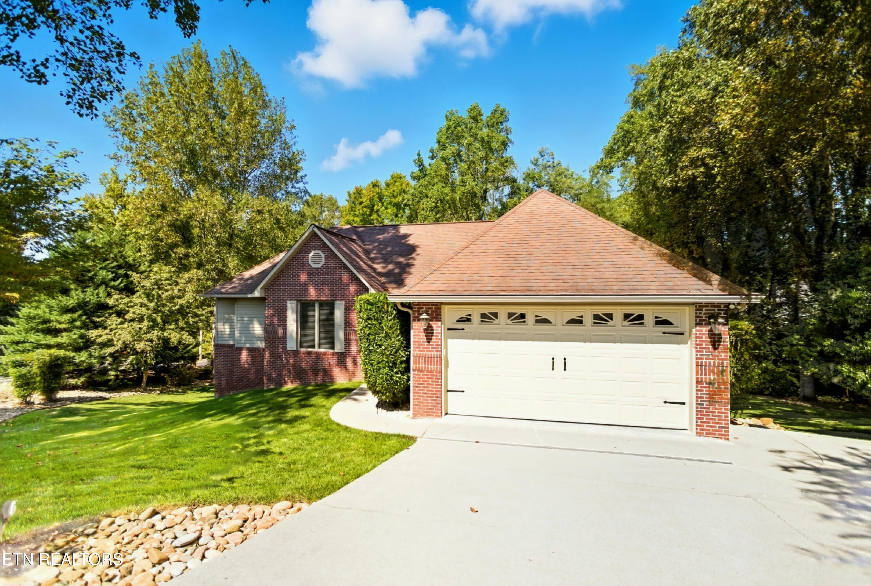 407 Tecumseh Point