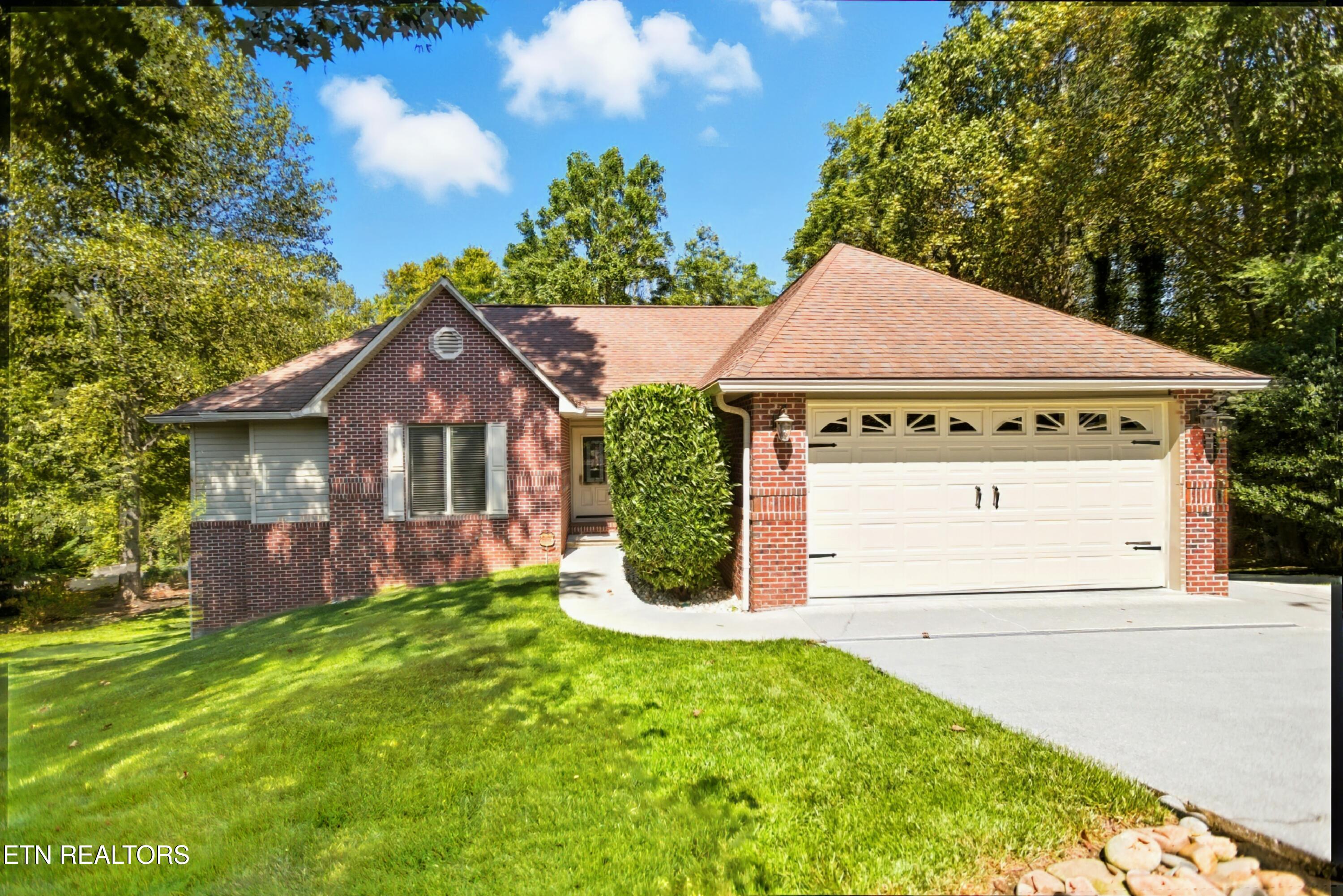 407 Tecumseh Point