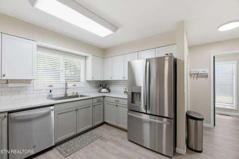 Tiny photo for 146 Peach Tree Circle, Wartburg, TN 37887 (MLS # 1346847)