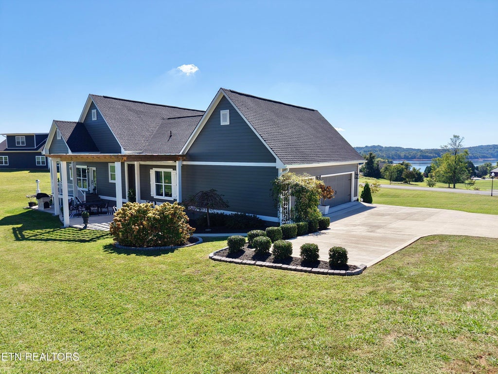 Photo of 1205 Legacy Bay Drive, Mooresburg, TN 37811 (MLS # 1357198)